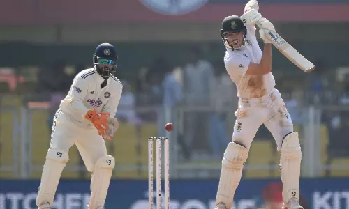 IND vs SA, 2nd Test: South Africa 220/4 at Lunch, Lead India by 508 Runs
