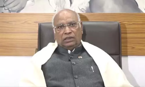 Kharge: Sonia, Rahul and I Will Resolve Karnataka CM Row
