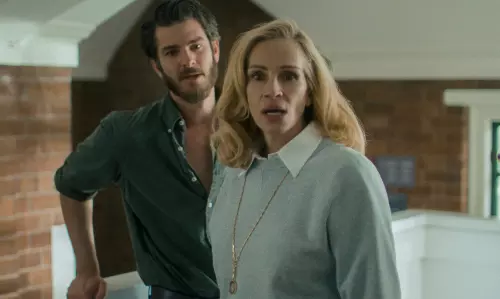 Give Your Thanksgiving Watchlist a Glow With These 5 Unmissable Picks 