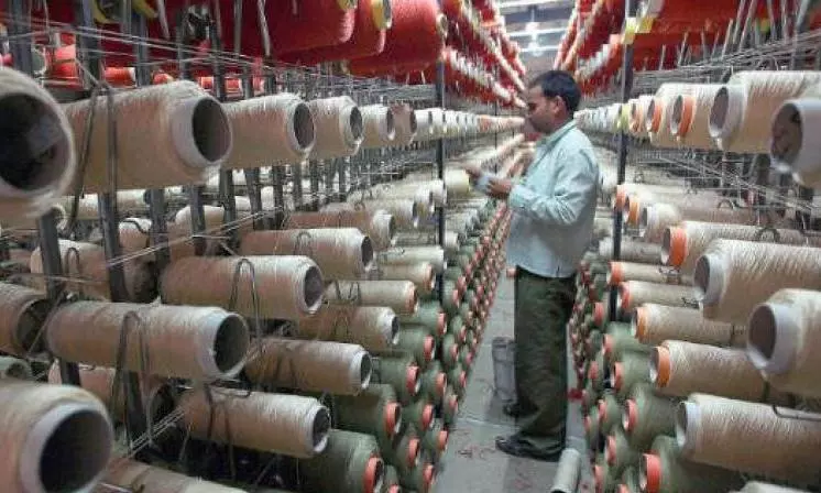 India Postpones October 2025 Industrial Production Data to December 1