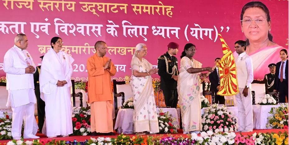 Srinagar Police, CRPF Carry Out CASO In Lal Chowk; Hotels Checked