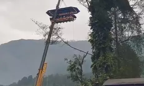 Tourists, Staff Stranded in Munnar Sky Dining Restaurant; Rescued Tourists, Staff Stranded in Munnar Sky Dining Restaurant; Rescued