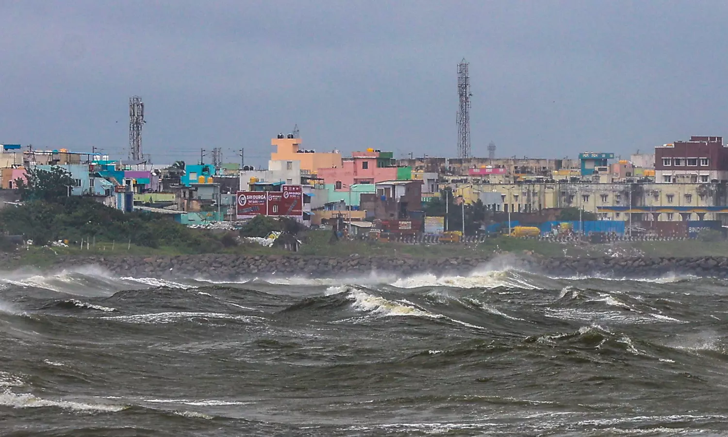 Three Killed as Cyclone Ditwah Triggers Heavy Rain in Tamil Nadu