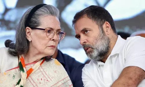 FIR Filed Against Sonia and Rahul Gandhi in National Herald Case