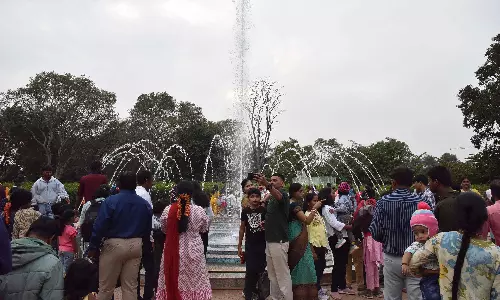 Three Children Injured in Fall at Rashtrapati Nilayam Fest