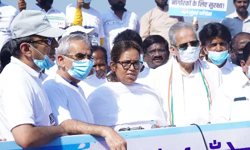 Congress Promises ‘Right to Clean Air’ to Mumbaikars Congress Promises ‘Right to Clean Air’ to Mumbaikars