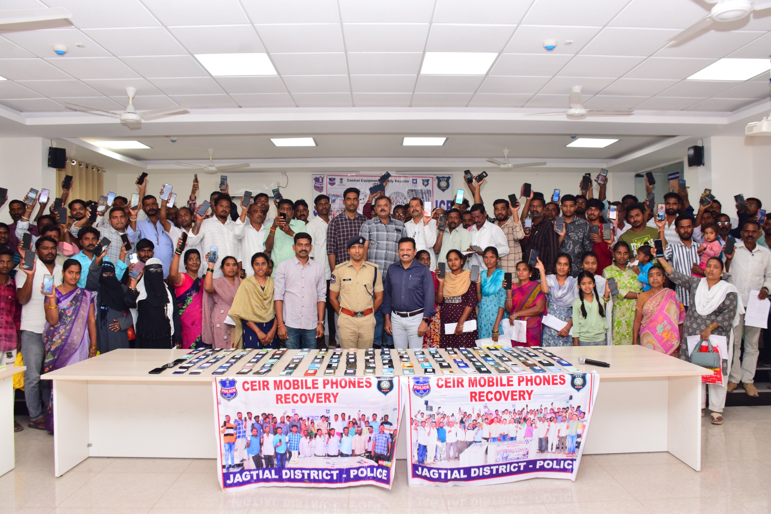 Jagtial Police Recover 136 Lost Mobiles