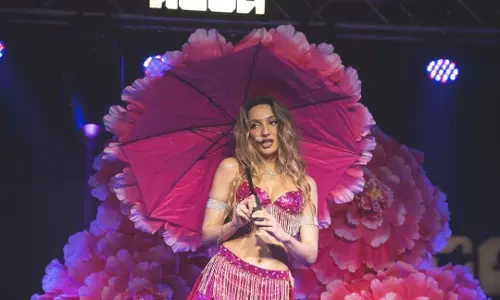 Lekka Blends Nostalgia and New-Age Pop in One in a Billion Lekka Blends Nostalgia and New-Age Pop in One in a Billion