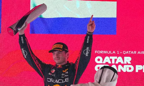 F1 Set For Final-race Showdown As Verstappen Exploits McLaren Blunder