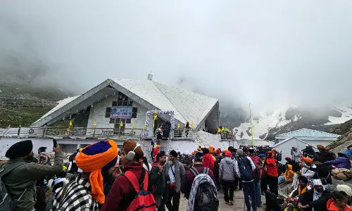 Hemkund Sahib: Spiritual Ascent Amid Uttarakhand’s Snow-Capped Peaks Hemkund Sahib: Spiritual Ascent Amid Uttarakhand’s Snow-Capped Peaks