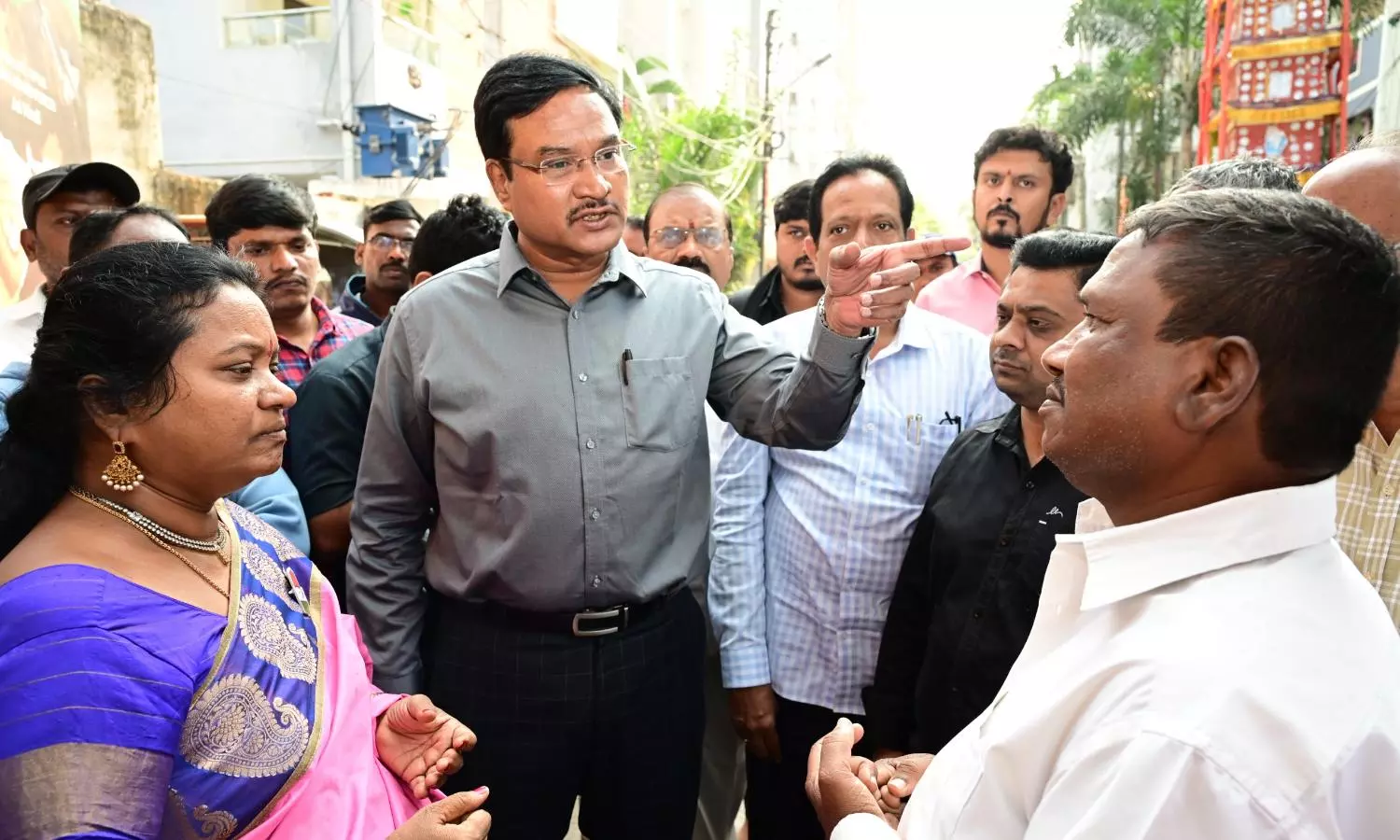 Hyderabad Briefs: HYDRAA Inspects Adarshnagar Basti Over Contaminated Water Issue