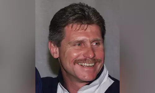 Former England Cricketer Robin Smith Dies At 62 Former England Cricketer Robin Smith Dies At 62