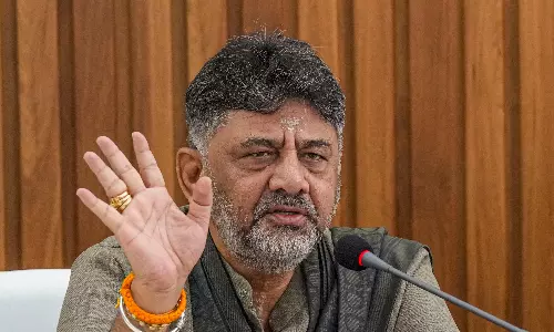 DY CM Shivakumar Asks Employers To Grant Leave to Kerala Workers for Local Body Polls DY CM Shivakumar Asks Employers To Grant Leave to Kerala Workers for Local Body Polls