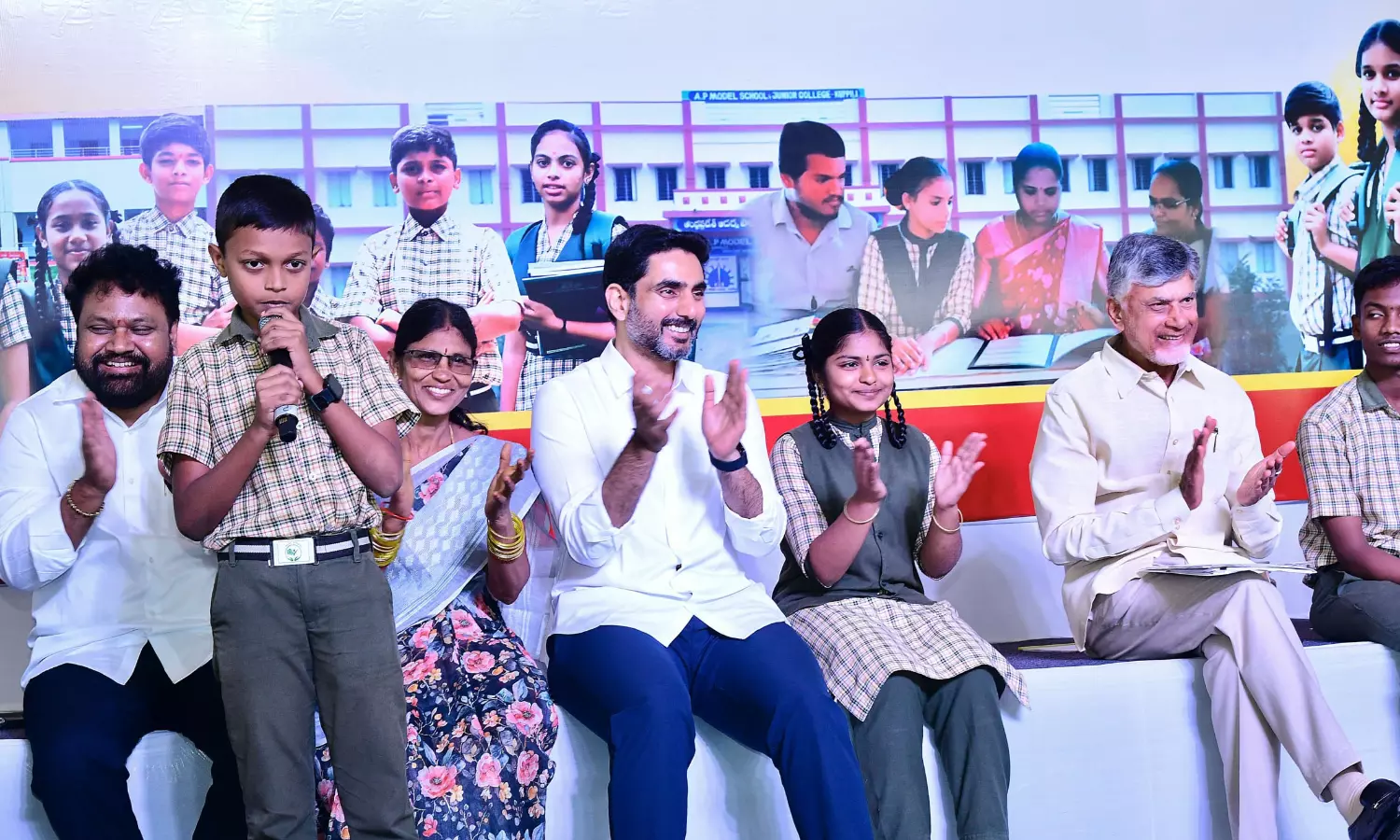 CM Naidu Pushes Kalalaku Rekkalu Scheme for Overseas Education