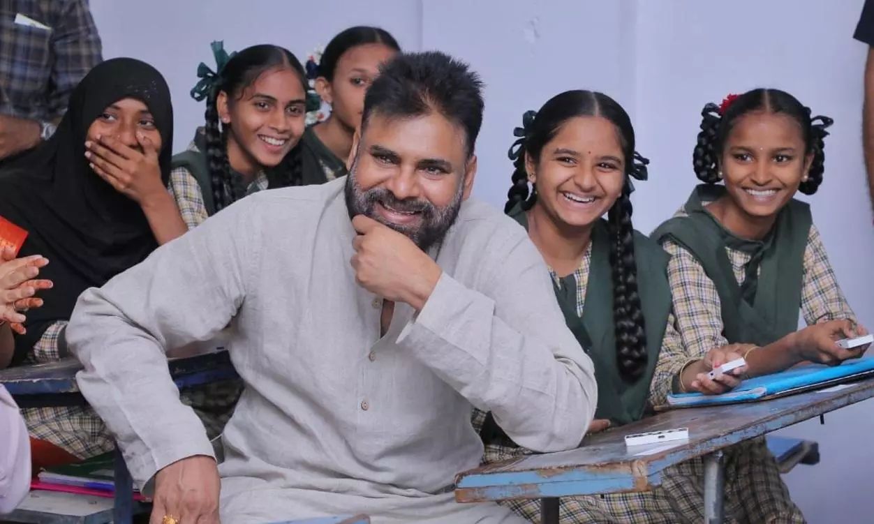 Pawan Wants Kerala-Type Education In AP Involving Parents