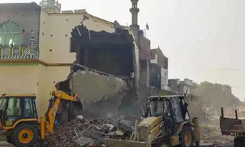 YSRC Accuses Government Of Unlawful House Razing