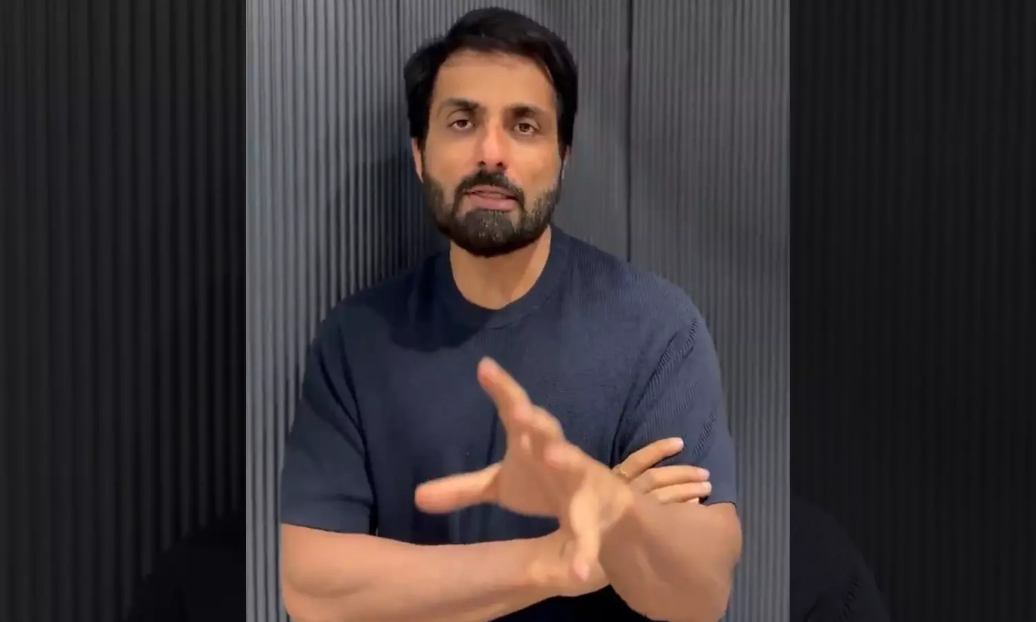 Indigo Fiasco: Sonu Sood Roots For Airport Ground Staff Indigo Fiasco: Sonu Sood Roots For Airport Ground Staff