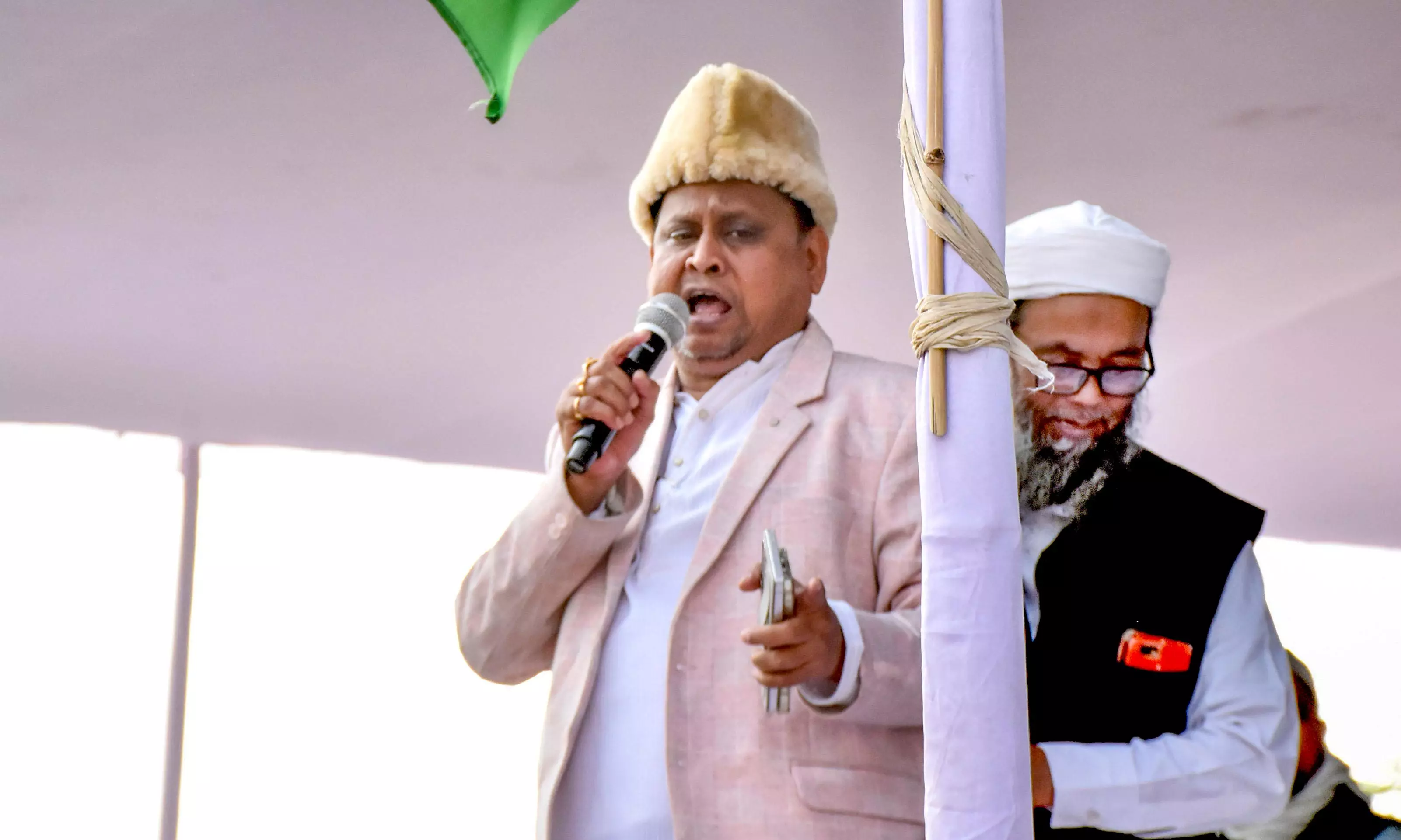 Humayun To Ally With Owaisi After Launching Babri-Style Mosque Project Humayun To Ally With Owaisi After Launching Babri-Style Mosque Project