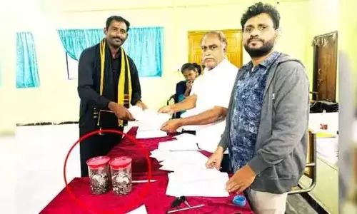 Laxmidevipally Sarpanch Candidate Pays Deposit with 1,000 One-rupee Coins