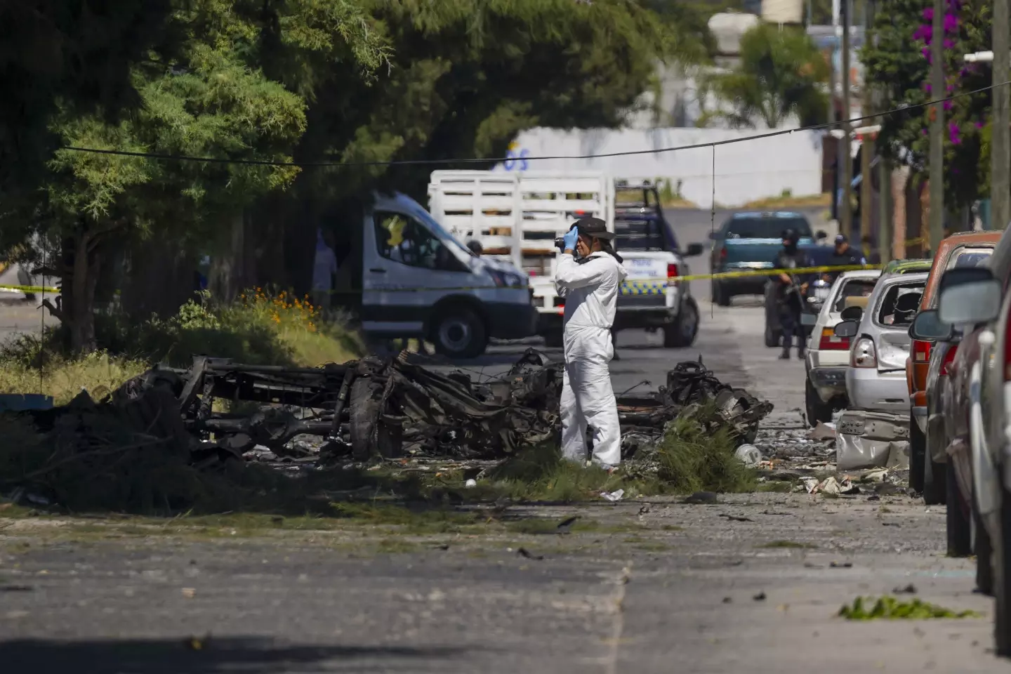 Car Bomb Kills Five in Front of Mexican Police Station Car Bomb Kills Five in Front of Mexican Police Station