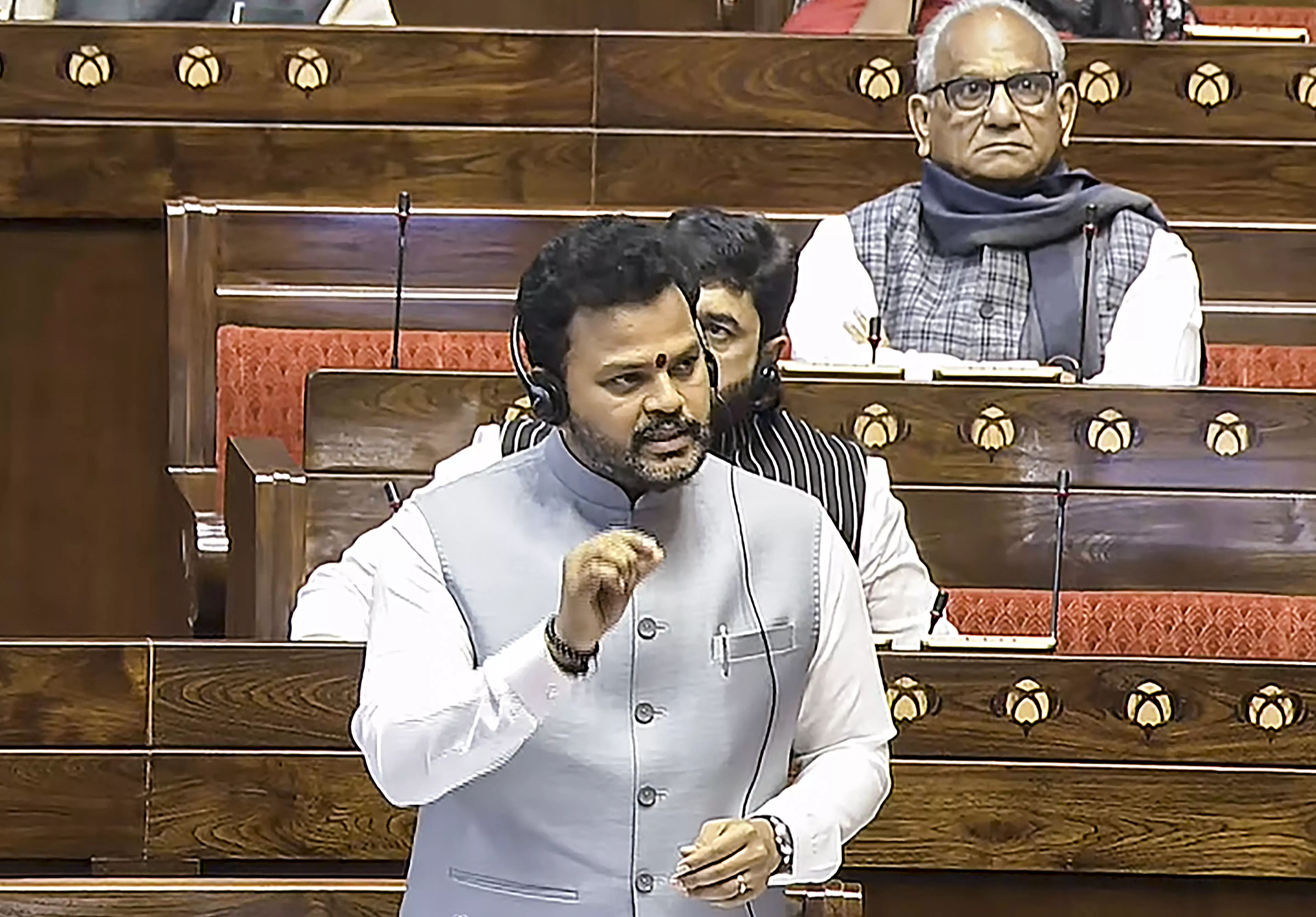 Aviation Minister to Address Lok Sabha as IndiGo Crisis Deepens