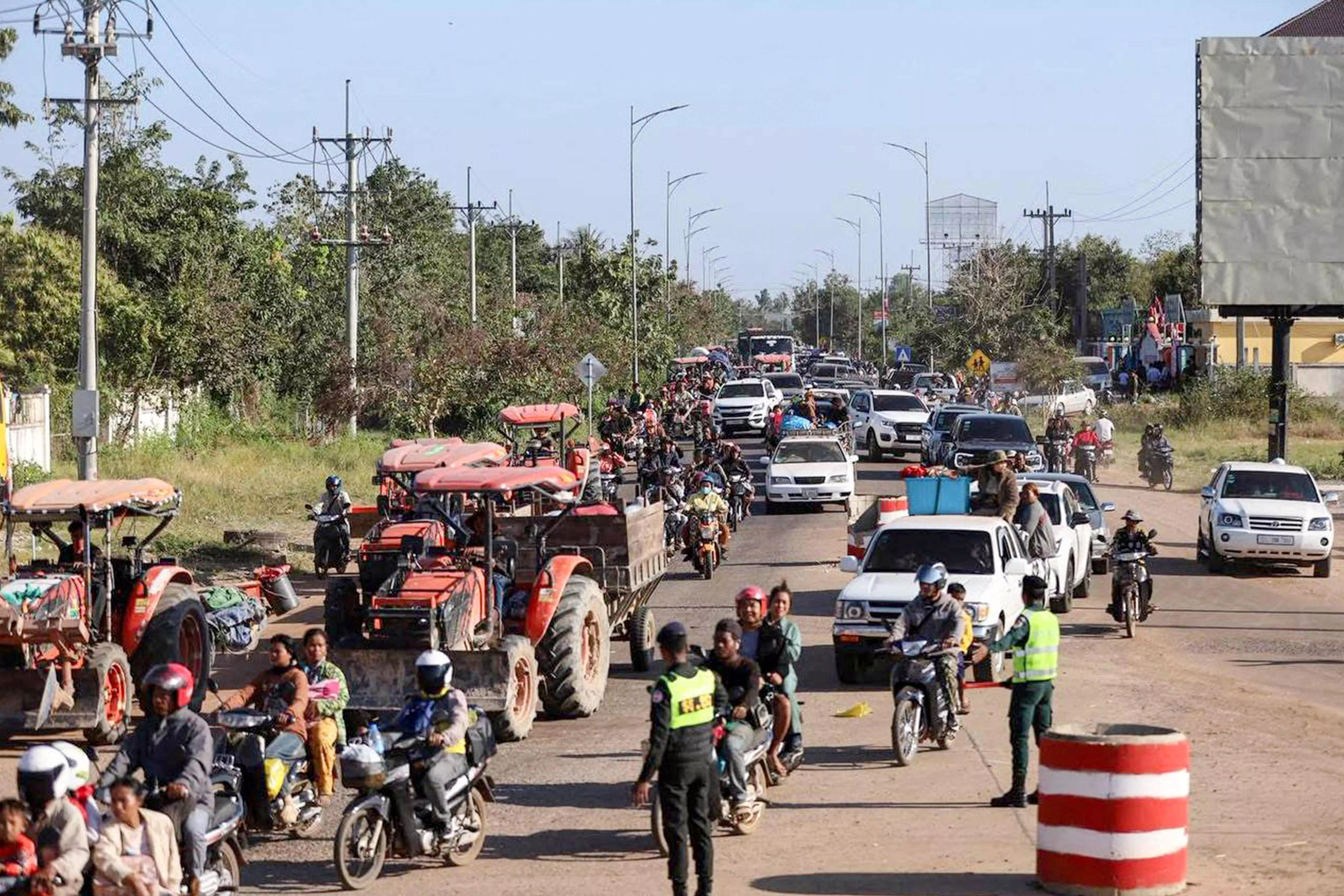 Cambodia and Thailand Clash at Border as Civilian Toll Rises