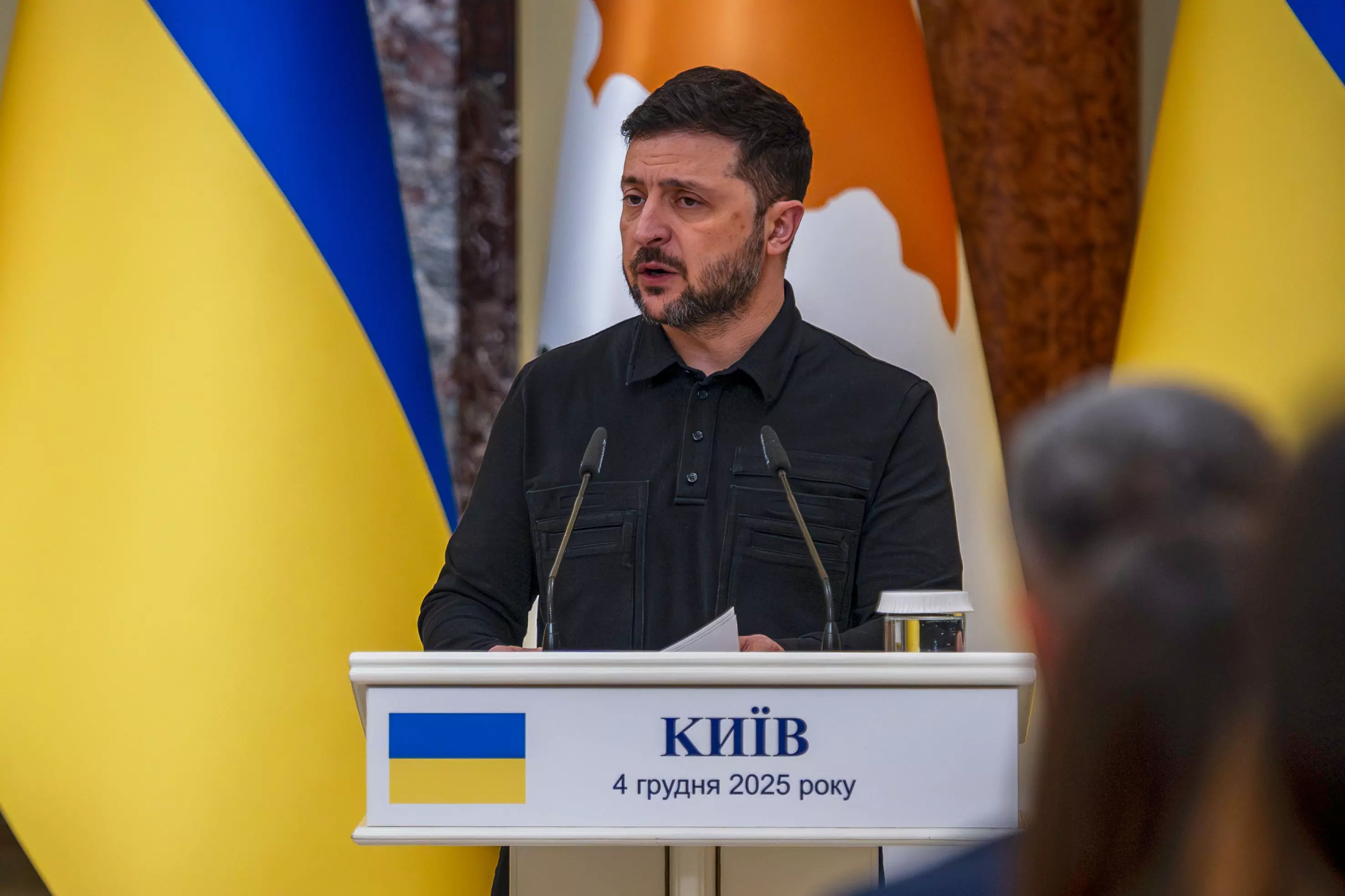 While Rallying for European Support, Zelenskyy Denies to Concede Land to Russia While Rallying for European Support, Zelenskyy Denies to Concede Land to Russia