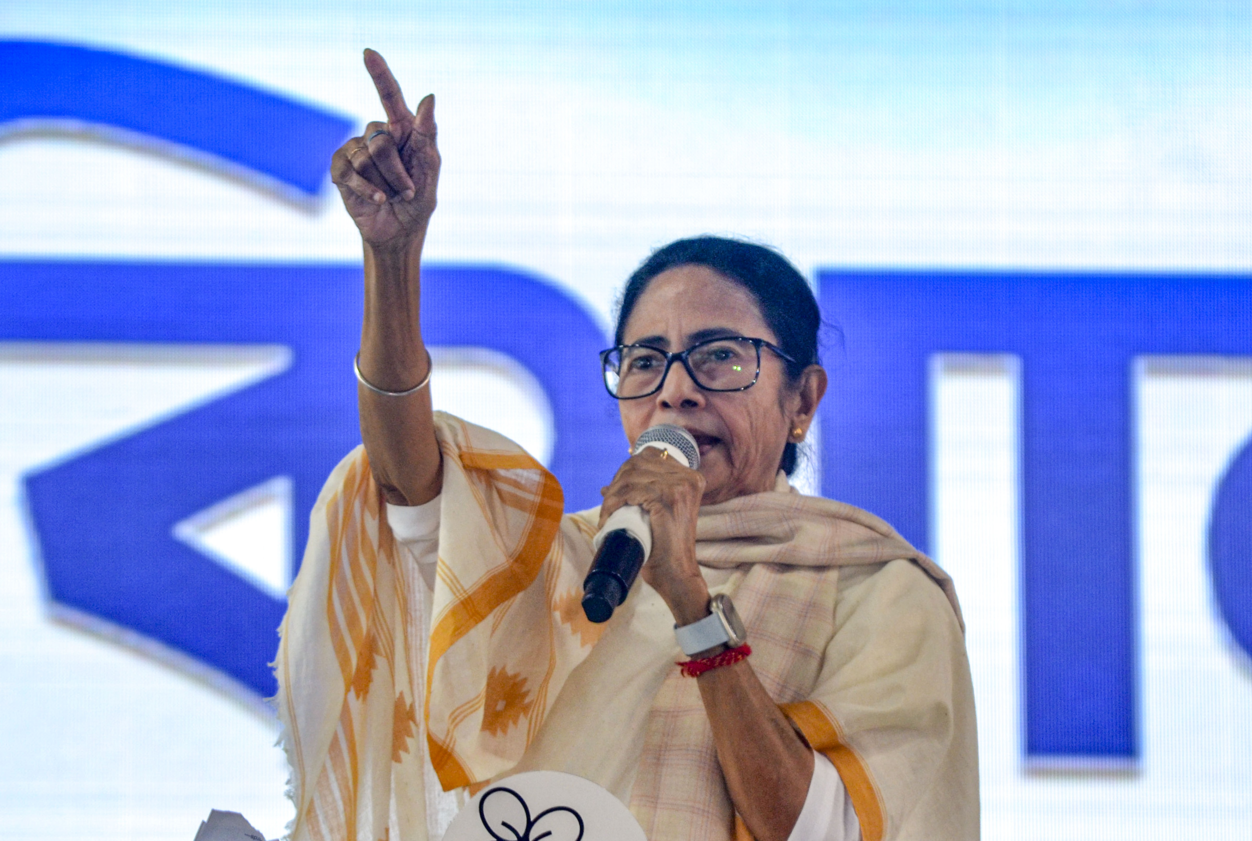 Insult to Bengal: Mamata Seeks Modi's Apology Over 'Bankim Da' Reference