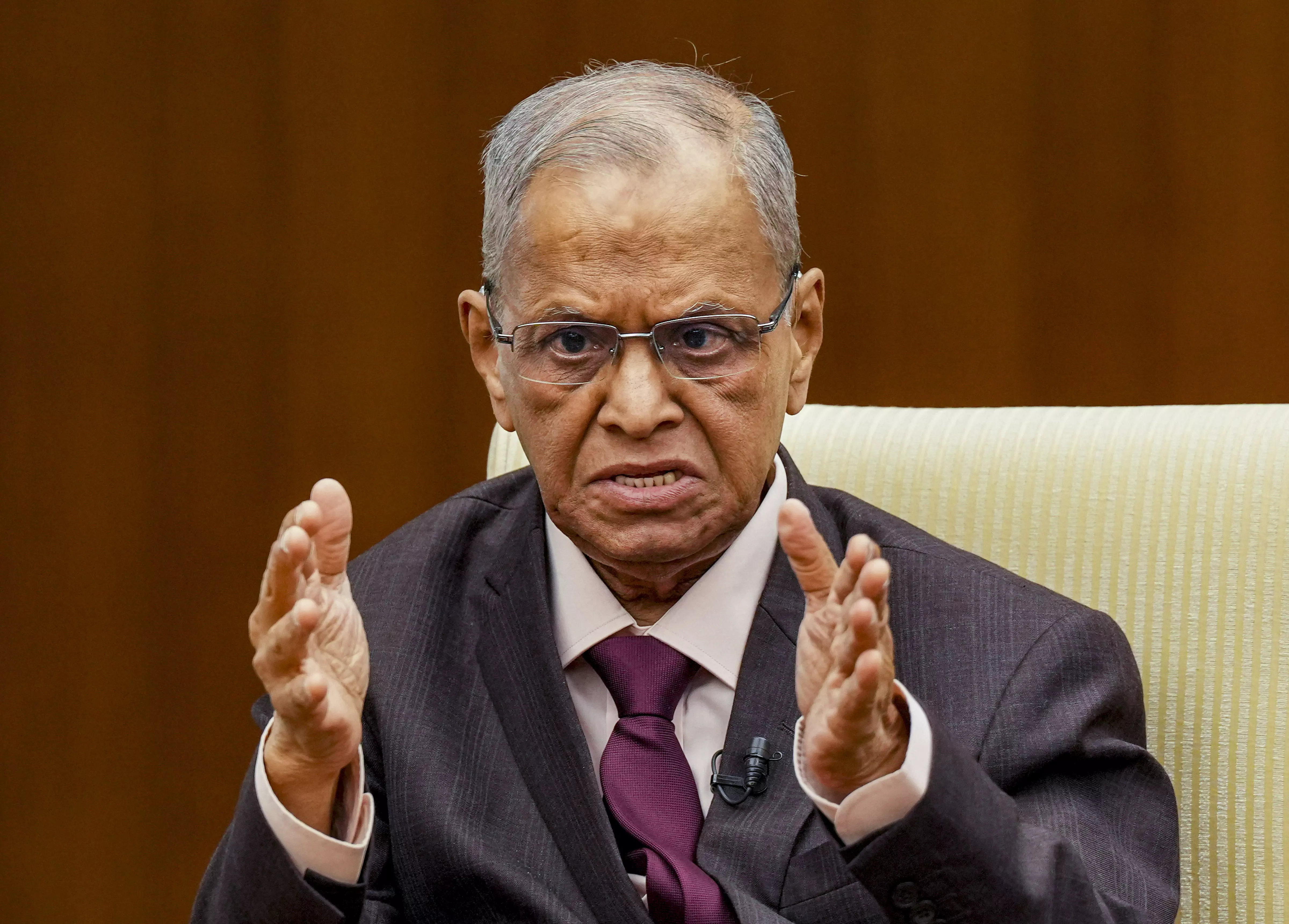 Anita Anand | Do We Work to Live or Live to Work? Do Longer Hours Raise Our Productivity? Anita Anand | Do We Work to Live or Live to Work? Do Longer Hours Raise Our Productivity?