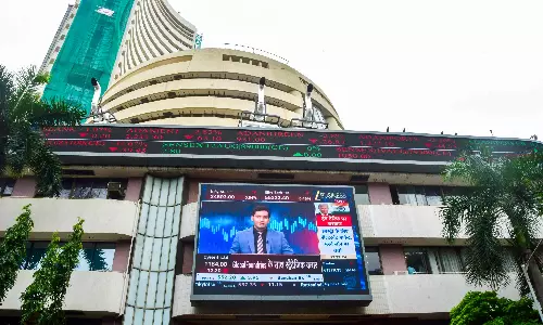 Stock Markets Tumble In Early Trade Amid Weak Global Cues, FII Outflows Stock Markets Tumble In Early Trade Amid Weak Global Cues, FII Outflows