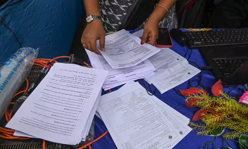 Sonagachi Sex Workers Rush EC Camps Amid SIR, CEO Promises No Eligible Voter Left Out Sonagachi Sex Workers Rush EC Camps Amid SIR, CEO Promises No Eligible Voter Left Out