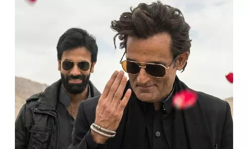 Akshaye Khannas FA9LA Dance From Dhurandhar Goes Viral Akshaye Khannas FA9LA Dance From Dhurandhar Goes Viral