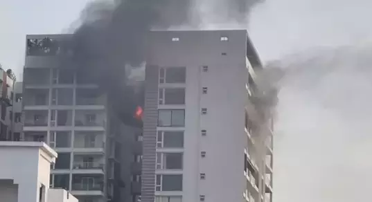 Fire Breaks Out at Apartment on Visakhapatnam Beach Road