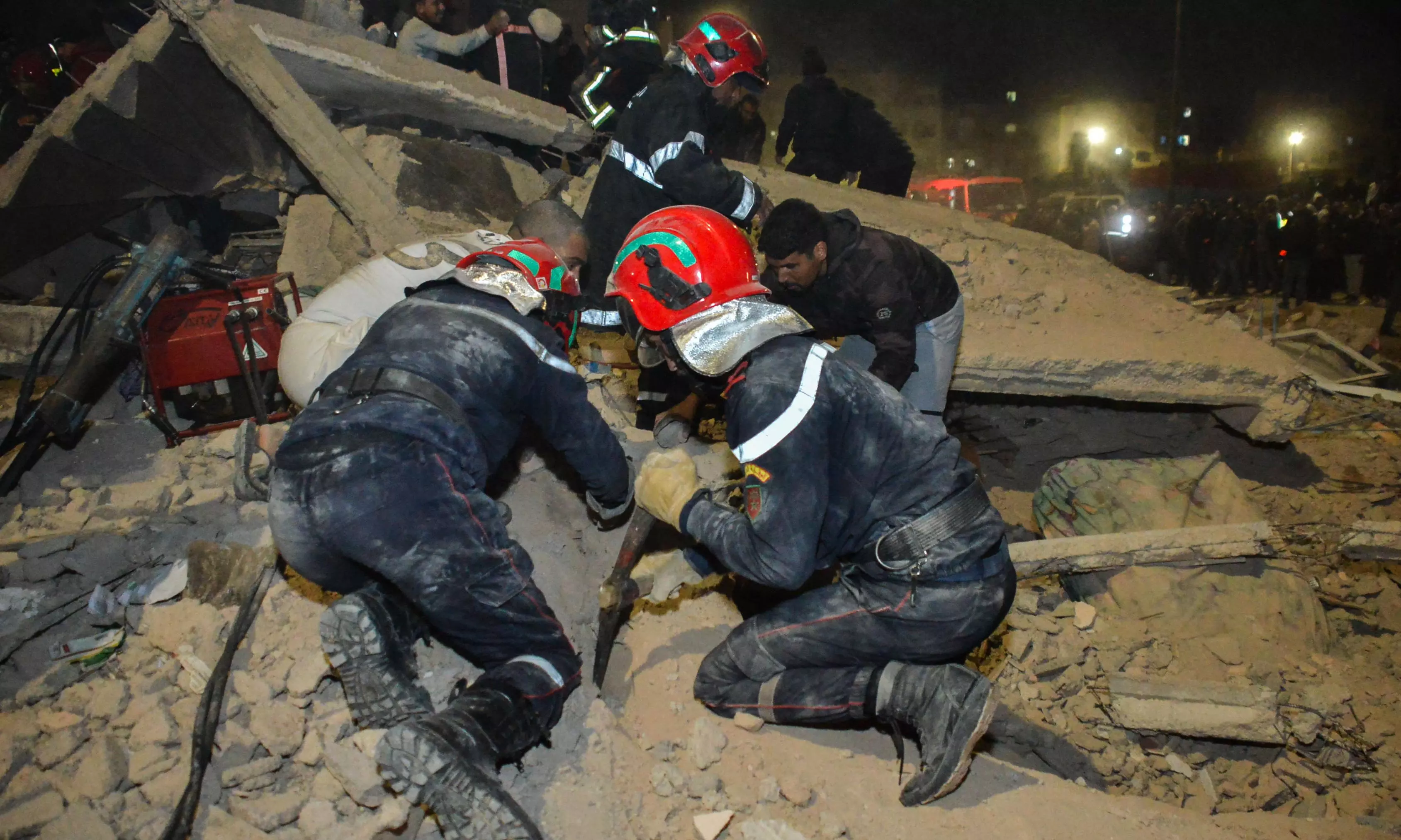 19 Killed, 16 Injured in Building Collapse in Moroccos Fes 19 Killed, 16 Injured in Building Collapse in Moroccos Fes