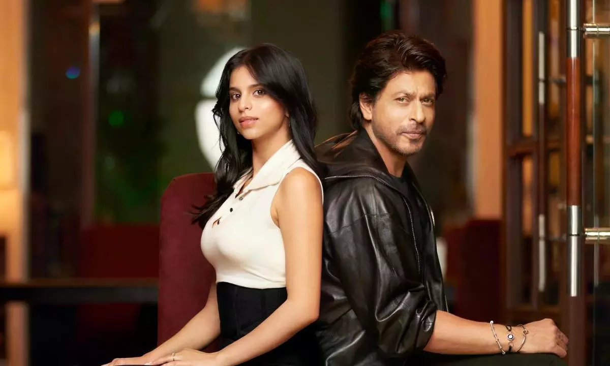 SRK Turns Trainer for Suhana SRK Turns Trainer for Suhana