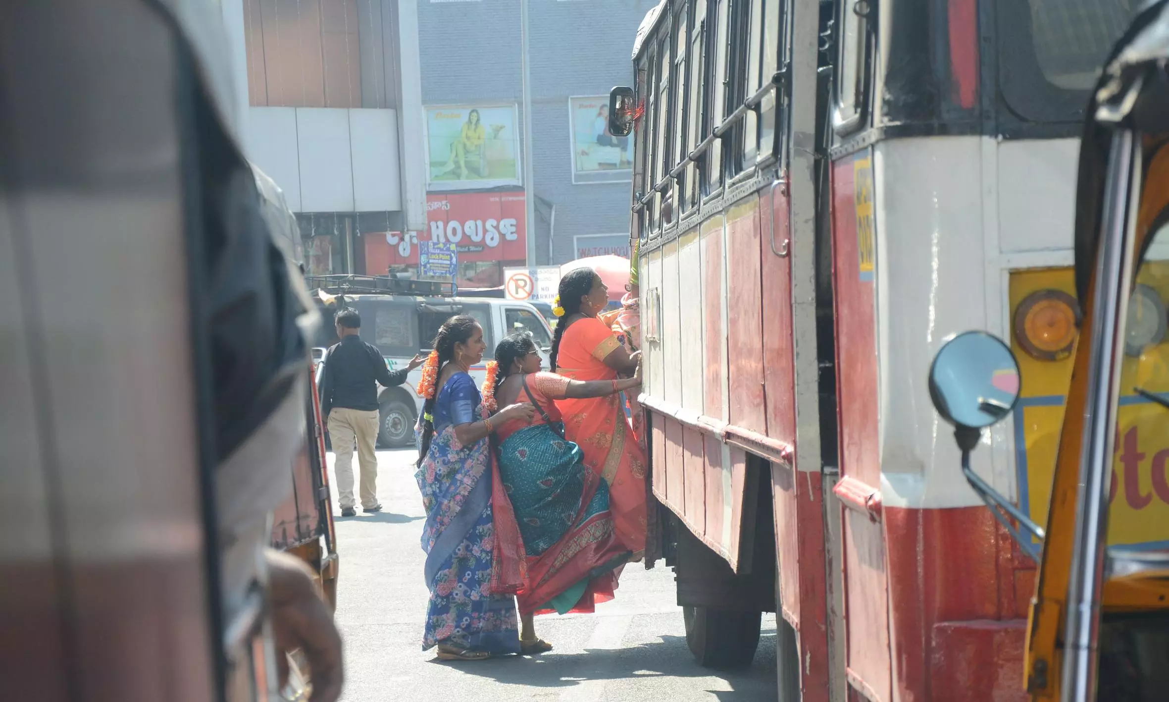 Free Bus Travel Turns Economic Lifeline For North Andhra Women Free Bus Travel Turns Economic Lifeline For North Andhra Women