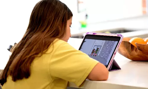 Australia Bans Under-16s from Social Media in World-First Crackdown Australia Bans Under-16s from Social Media in World-First Crackdown