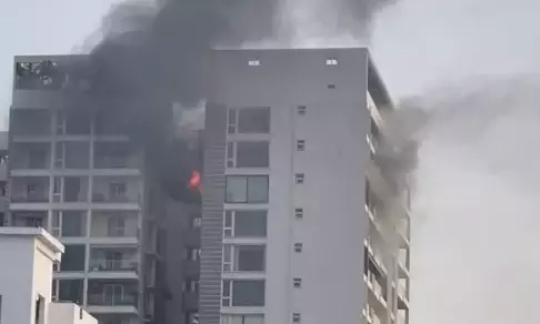 Fire Breaks Out at Apartment on Visakhapatnam Beach Road Fire Breaks Out at Apartment on Visakhapatnam Beach Road