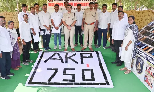 Anakapalli Police Recover 750 Stolen Mobile Phones Worth `1.5 Crore