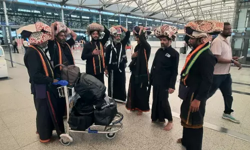 Indigo Cancels 77 Flights In Hyderabad; Airline Crisis Puts Sabarimala Devotees In Dilemma Indigo Cancels 77 Flights In Hyderabad; Airline Crisis Puts Sabarimala Devotees In Dilemma
