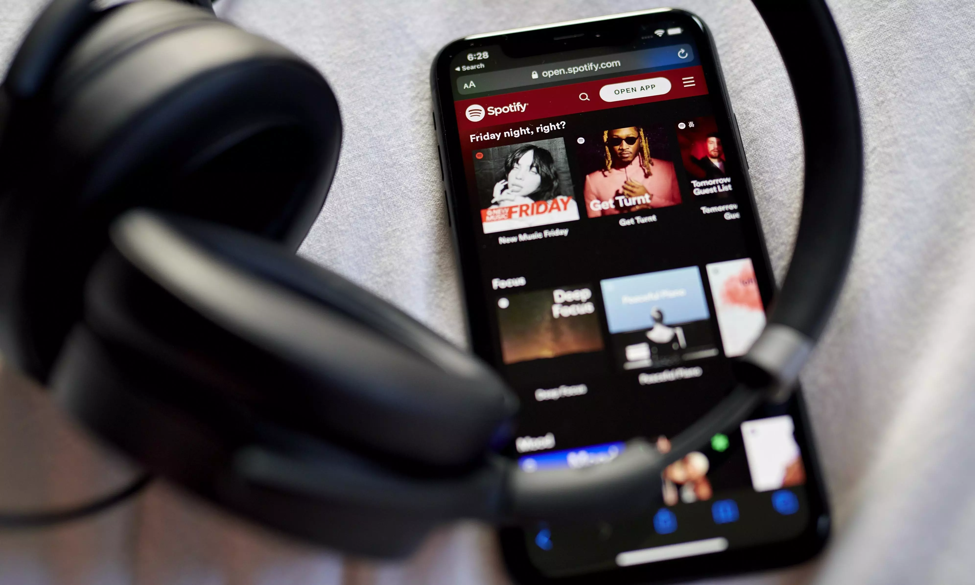 Spotify To Let Users ‘Power’ Algorithm, Generate Customized Playlists Spotify To Let Users ‘Power’ Algorithm, Generate Customized Playlists