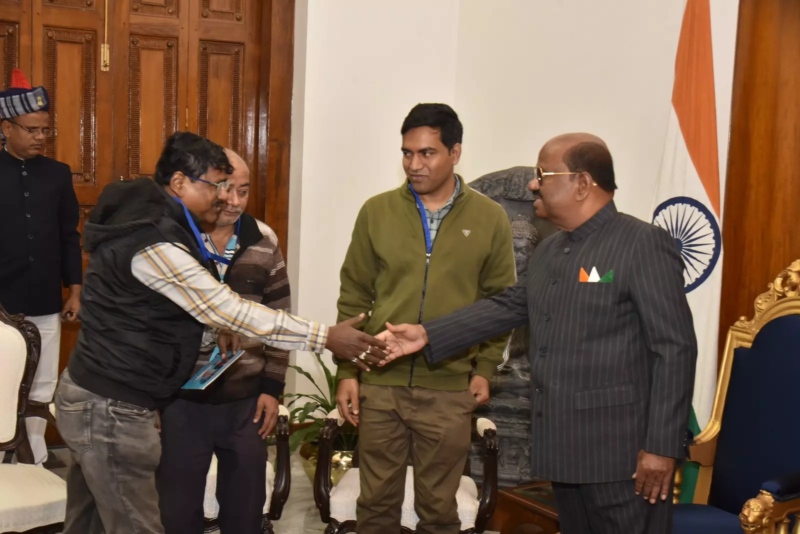 WB Governor Applies to EC to Be a Voter of State WB Governor Applies to EC to Be a Voter of State