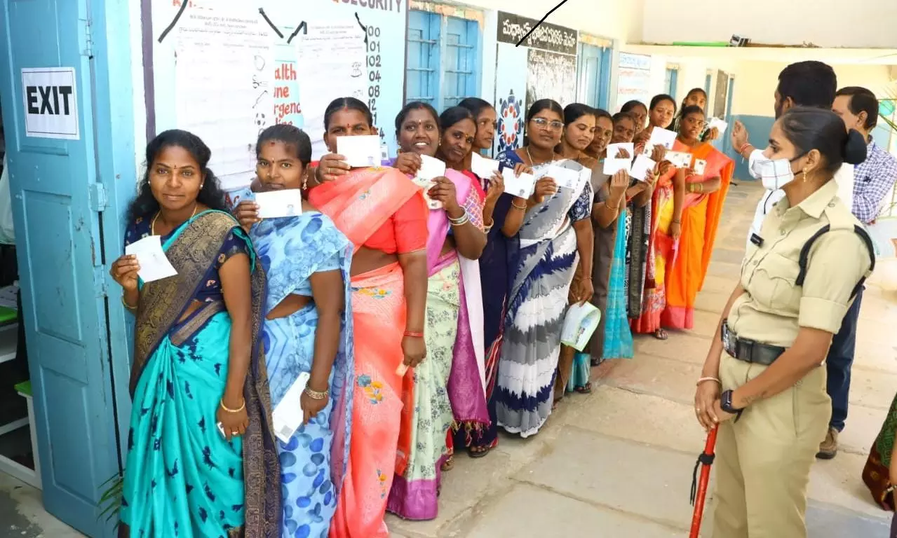Nalgonda, Yadadri, Suryapet Record Strong Turnout in GP Elections Nalgonda, Yadadri, Suryapet Record Strong Turnout in GP Elections