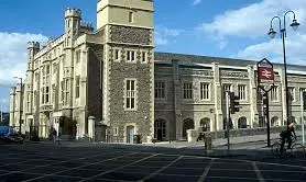 More Than 600 Items Stolen From British Empire Museum At Bristol : British Police