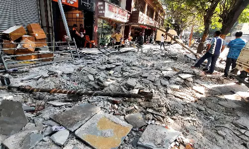 15 Encroachments Demolished in Abids 15 Encroachments Demolished in Abids