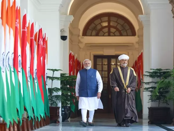 Cabinet approves India-Oman trade pact; may be signed during PMs Oman visit on Dec 17-1 Cabinet approves India-Oman trade pact; may be signed during PMs Oman visit on Dec 17-1