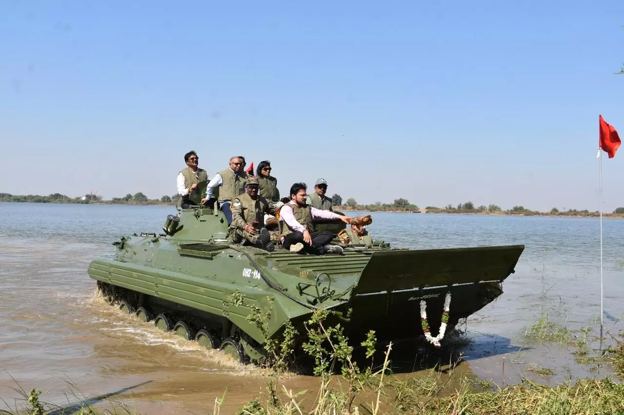 Malkapur Lake Trials Reconfirm Amphibious Capability of BMP-II Vehicles Malkapur Lake Trials Reconfirm Amphibious Capability of BMP-II Vehicles