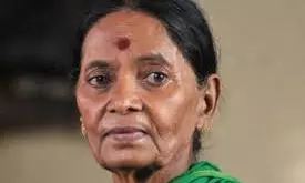 Actress Pawala Shyamala Attempts Suicide, Rescued By Cops Actress Pawala Shyamala Attempts Suicide, Rescued By Cops