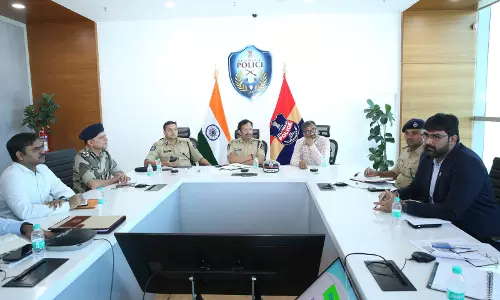 Hyderabad Police Chief Warns of Strict Action Against Extortionists Hyderabad Police Chief Warns of Strict Action Against Extortionists