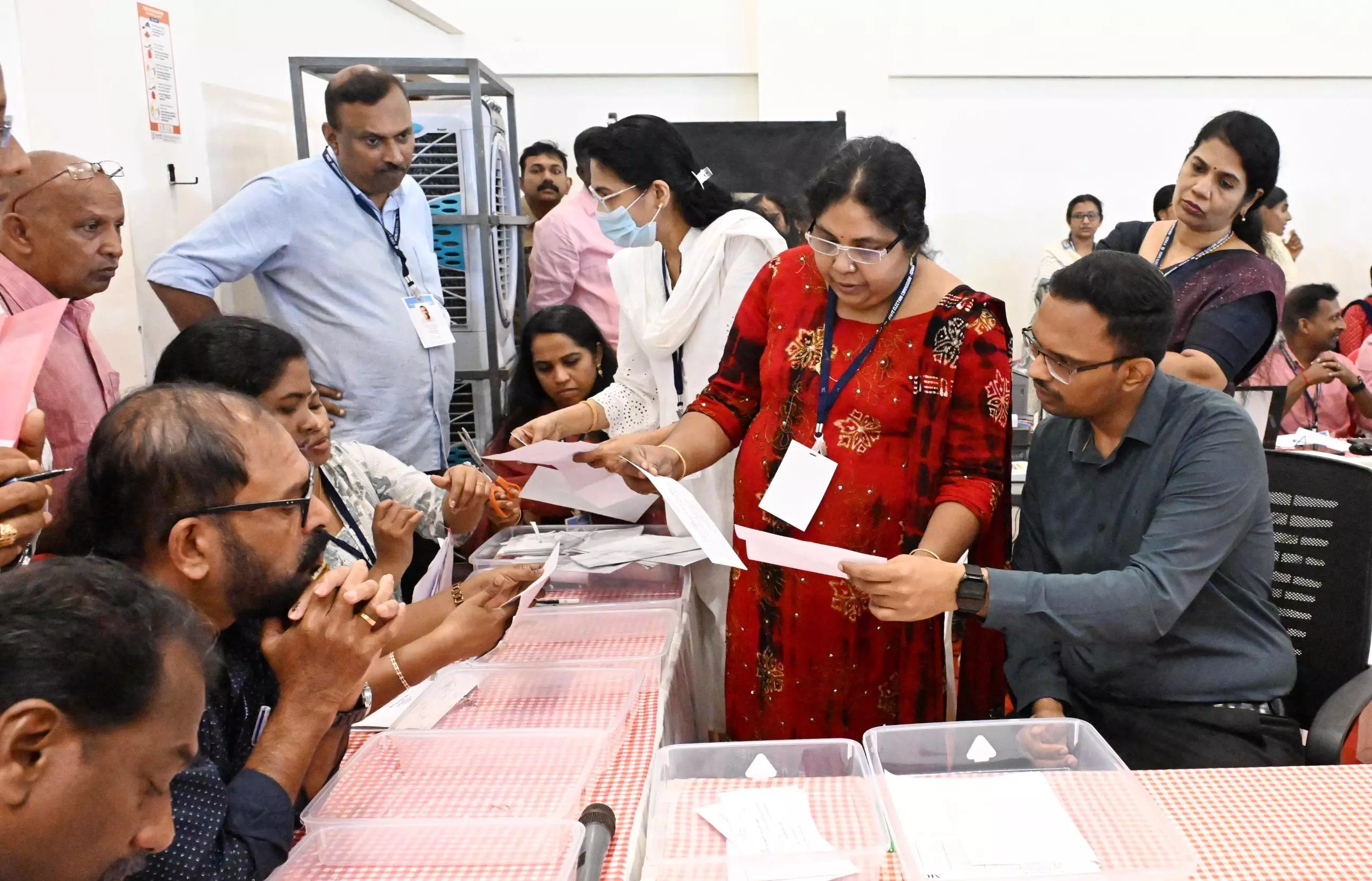 Vote Counting Begins for Kerala Local Body Polls Vote Counting Begins for Kerala Local Body Polls